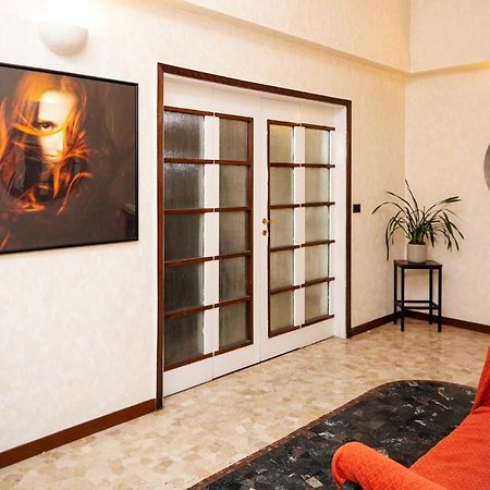 Central Apartment ミラノ エクステリア 写真