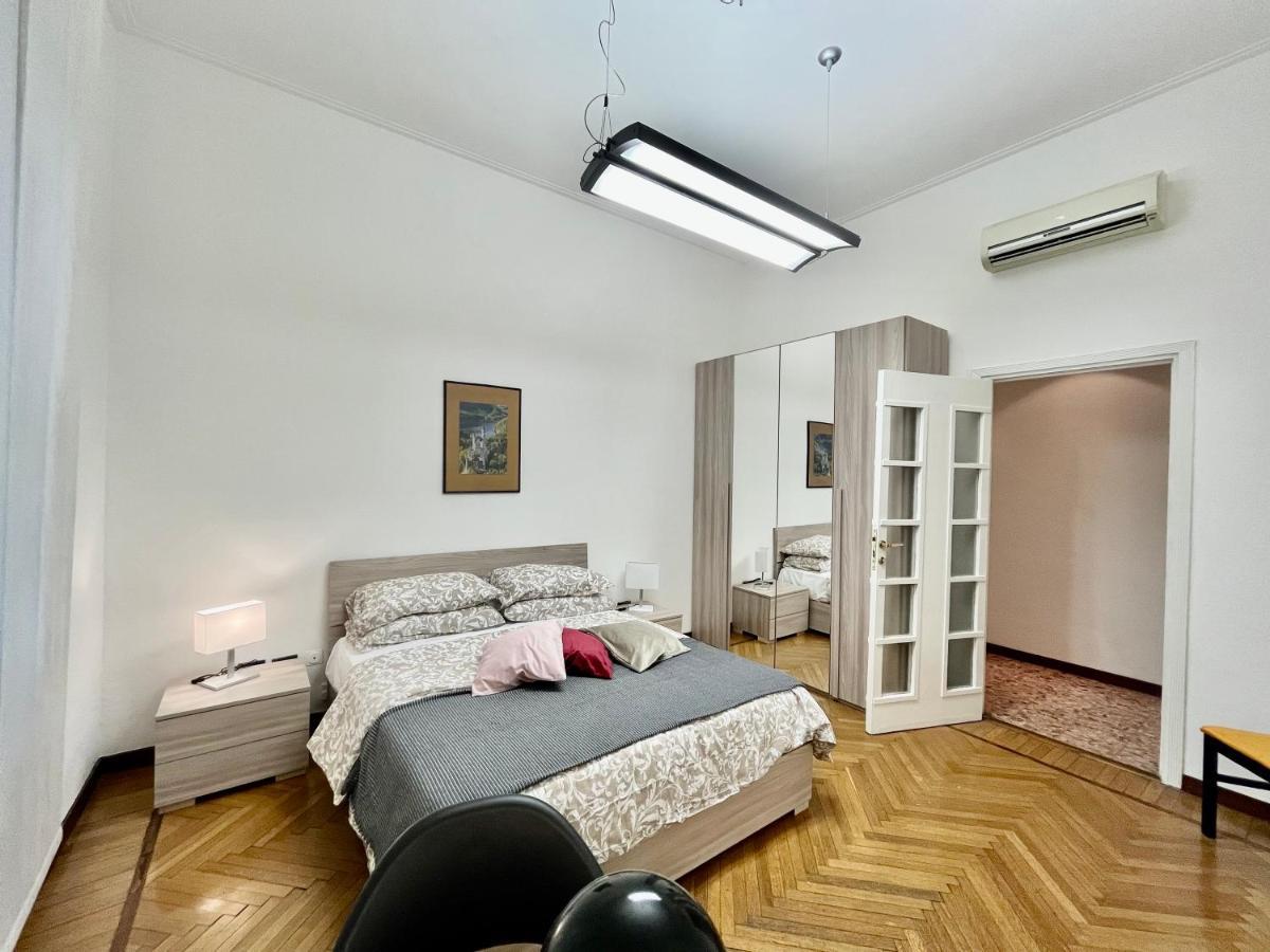 Central Apartment ミラノ エクステリア 写真