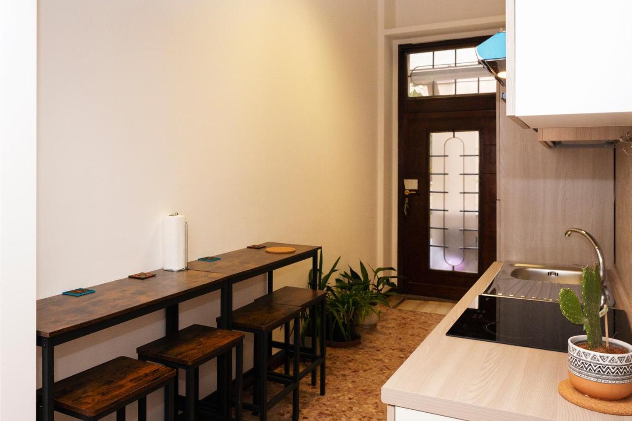 Central Apartment ミラノ エクステリア 写真