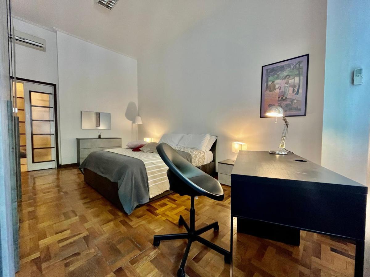 Central Apartment ミラノ エクステリア 写真